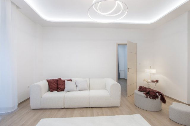 Eladó téglalakás, Budapesten, V. kerületben 139 M Ft, 2 szobás