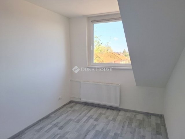 Eladó téglalakás, Budapesten, XVIII. kerületben 85.99 M Ft
