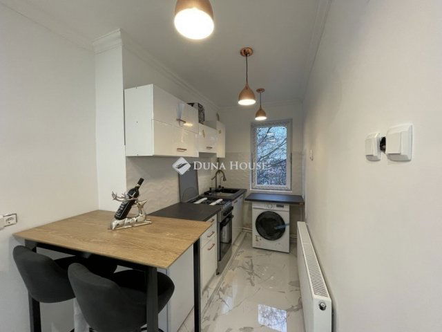 Eladó téglalakás, Budapesten, XI. kerületben 98.9 M Ft, 2 szobás