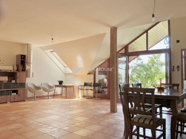 Eladó ikerház, Gyálon 182.5 M Ft, 9 szobás