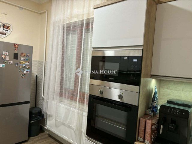 Eladó családi ház, Biharnagybajomban 30.5 M Ft, 4 szobás