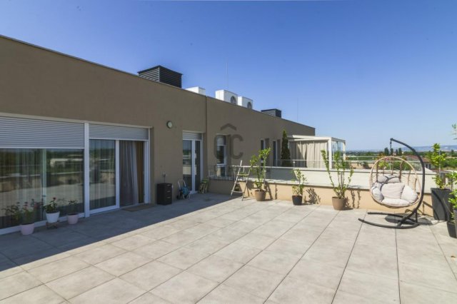 Eladó téglalakás, Budapesten, XVII. kerületben 142 M Ft