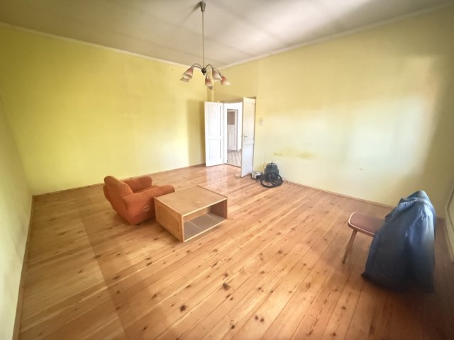 Eladó családi ház, Pakson 45 M Ft, 3 szobás