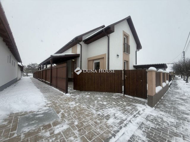 Eladó családi ház, Vecsésen, Tó utcában 129 M Ft, 5 szobás