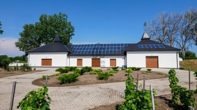 Eladó ipari ingatlan, Hajdúsámsonon 350 M Ft