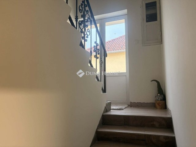 Eladó családi ház, Rábapatonán 79.9 M Ft, 5 szobás