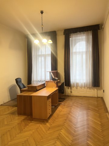 Eladó téglalakás, Budapesten, VI. kerületben 95 M Ft, 3 szobás