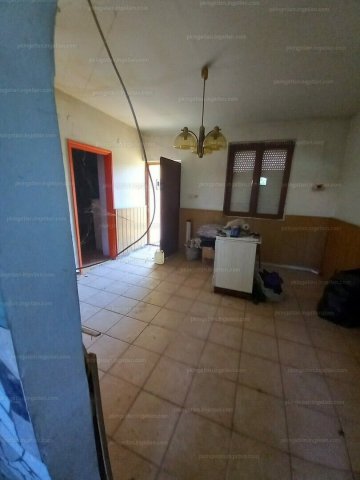 Eladó családi ház, Kisgyőrön 5.9 M Ft, 4 szobás