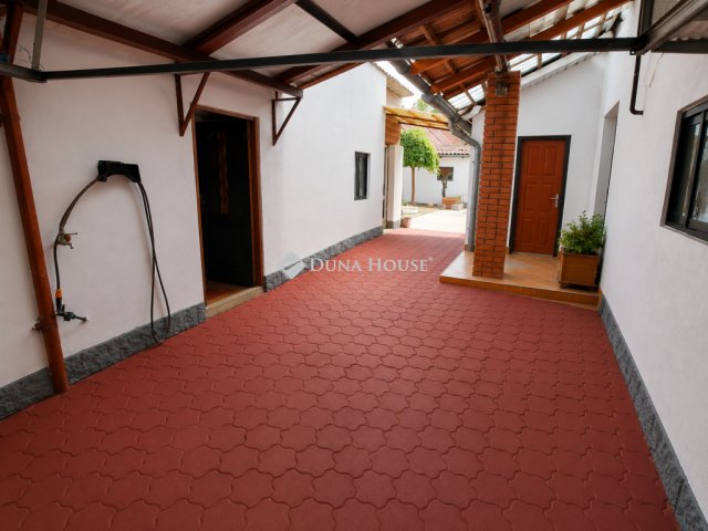 Eladó családi ház, Kecskeméten 59.9 M Ft, 3 szobás
