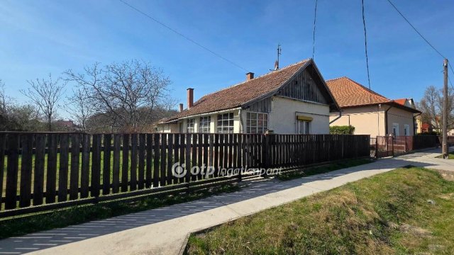 Eladó családi ház, Nádudvaron 17.9 M Ft, 2 szobás