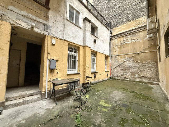 Eladó téglalakás, Budapesten, IX. kerületben 42.9 M Ft, 1 szobás