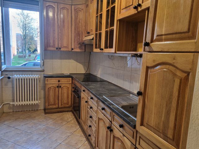 Eladó téglalakás, Tatabányán, Köztársaság útján 43.9 M Ft