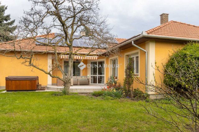 Eladó családi ház, Gárdonyban 185 M Ft, 5 szobás