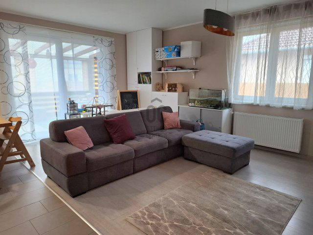 Eladó ikerház, Halásztelken 124.9 M Ft, 4 szobás