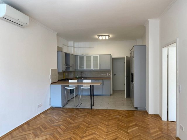 Kiadó téglalakás, albérlet, Budapesten, V. kerületben