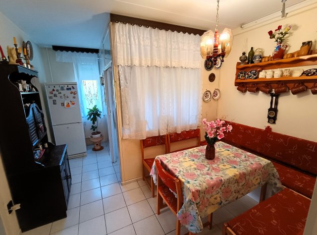 Eladó panellakás, Debrecenben 57 M Ft, 2 szobás