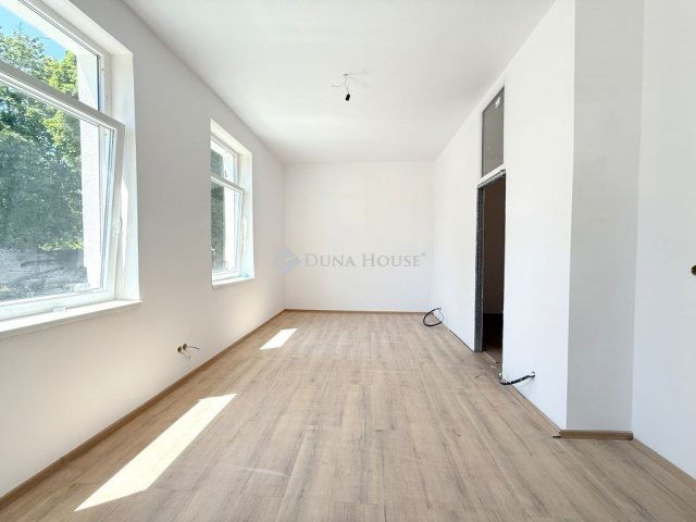 Eladó téglalakás, Budapesten, XX. kerületben 49.9 M Ft, 2 szobás