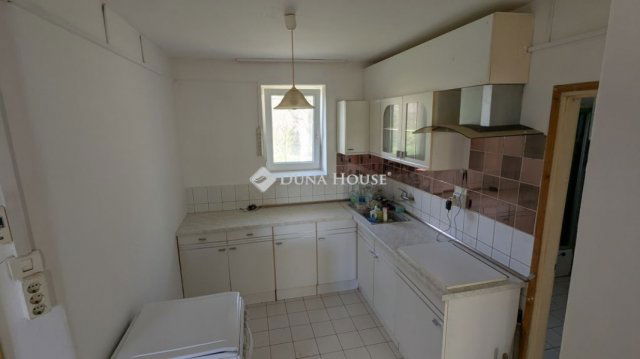 Eladó nyaraló, Tokodon 44.99 M Ft, 5 szobás