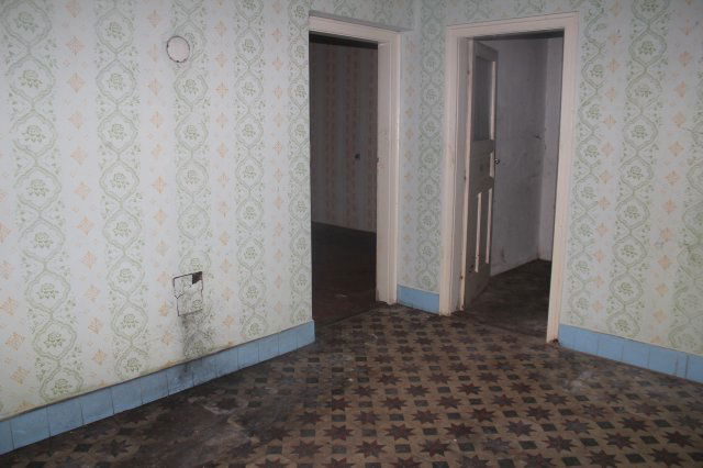 Eladó családi ház, Szárföldön 25 M Ft, 2 szobás