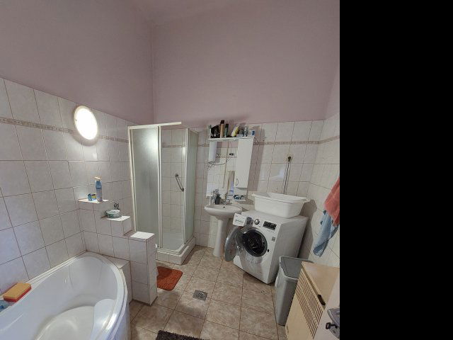 Eladó családi ház, Kiskunfélegyházán 33.8 M Ft, 4 szobás