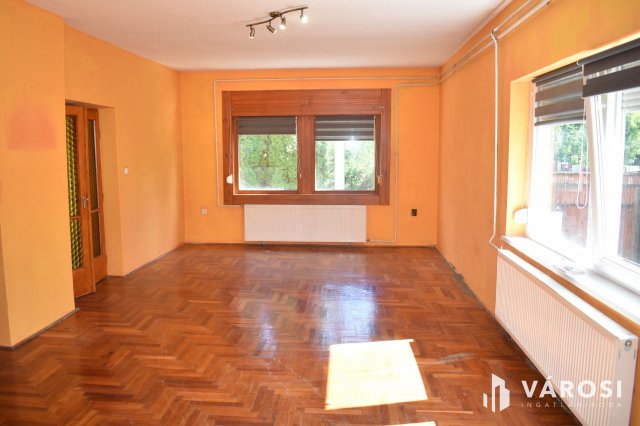 Eladó családi ház, Gyulán 44.9 M Ft, 5 szobás