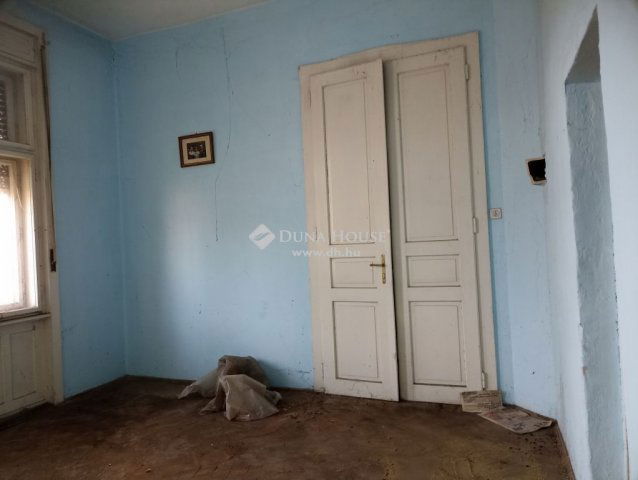 Eladó családi ház, Zalaegerszegen 70 M Ft, 5 szobás