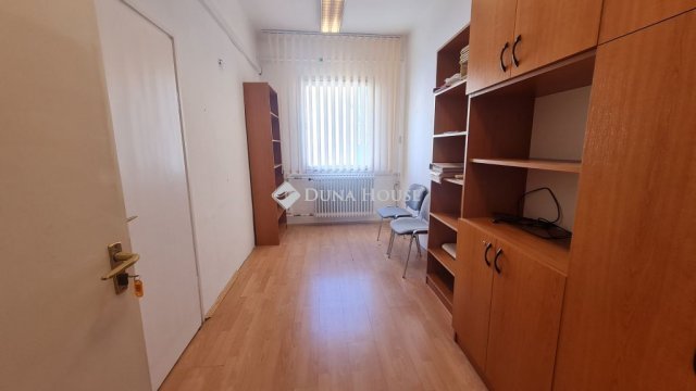 Kiadó iroda, Zalaegerszegen, Alsóerdei úton 21 E Ft / hó