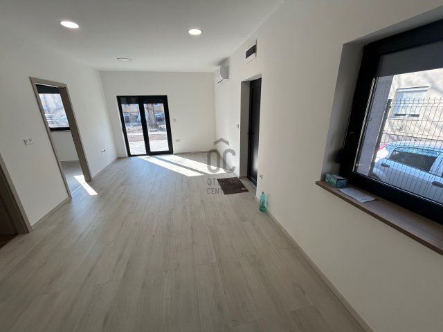 Kiadó téglalakás, albérlet, Cegléden 200 E Ft / hó, 2 szobás