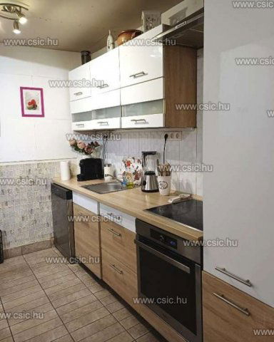 Eladó családi ház, Budapesten, IV. kerületben 98 M Ft