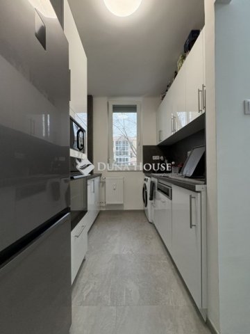 Eladó téglalakás, Budapesten, X. kerületben 74.5 M Ft, 2 szobás