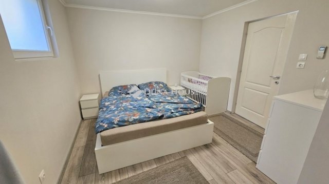 Eladó ikerház, Vecsésen 99.99 M Ft, 3 szobás