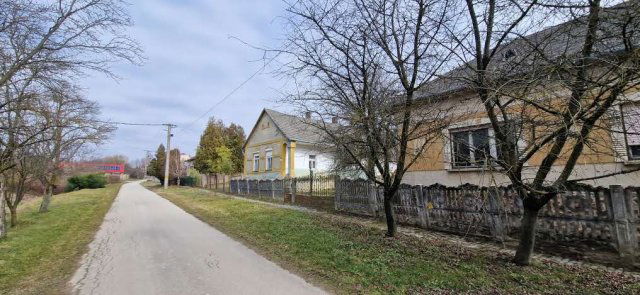 Eladó családi ház, Felsőmocsoládon 15.8 M Ft, 3 szobás
