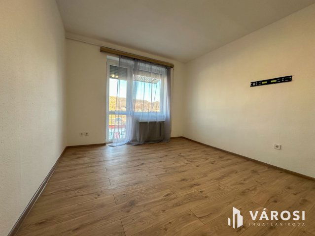 Eladó téglalakás, Salgótarjánban 11.79 M Ft, 1 szobás