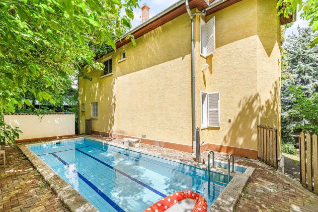 Kiadó családi ház, albérlet, XII. kerületben, Nógrádi utcában