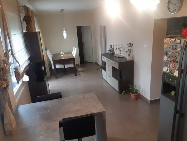 Kiadó ikerház, albérlet, Debrecenben 1200 E Ft / hó, 7 szobás
