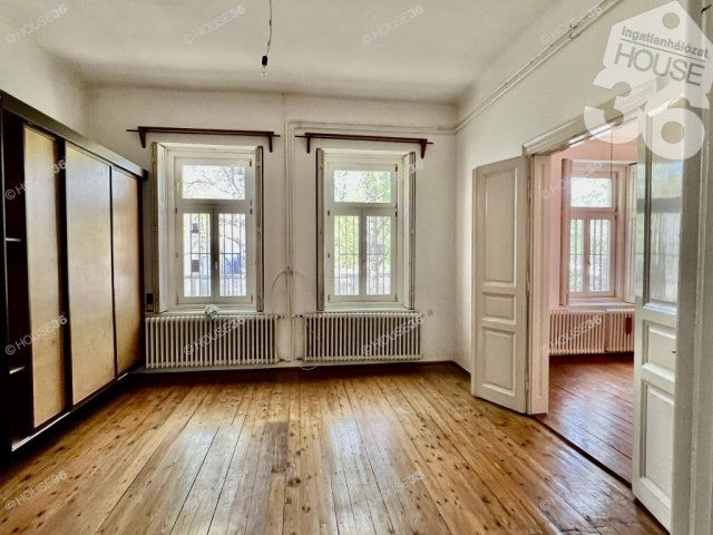 Eladó családi ház, Kecskeméten 83.9 M Ft, 7 szobás