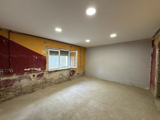 Eladó családi ház, Erdőkertesen 64.9 M Ft, 2 szobás