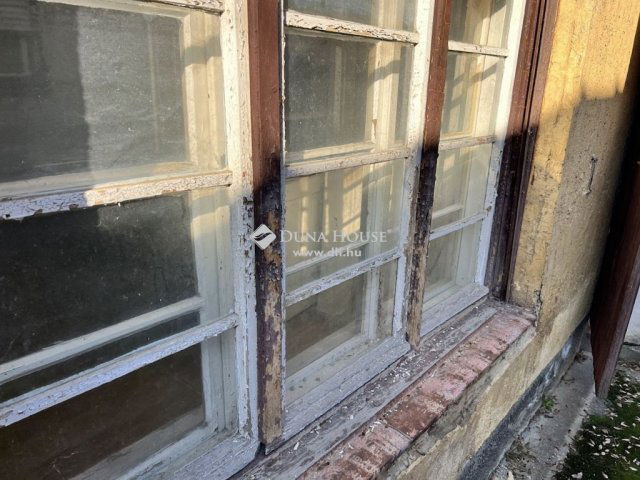 Eladó családi ház, Szigetváron 9.9 M Ft, 3+1 szobás