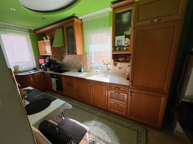 Eladó családi ház, Nyíregyházán 94 M Ft, 4 szobás