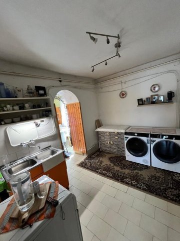 Eladó családi ház, Pusztaszabolcson 43 M Ft, 2 szobás