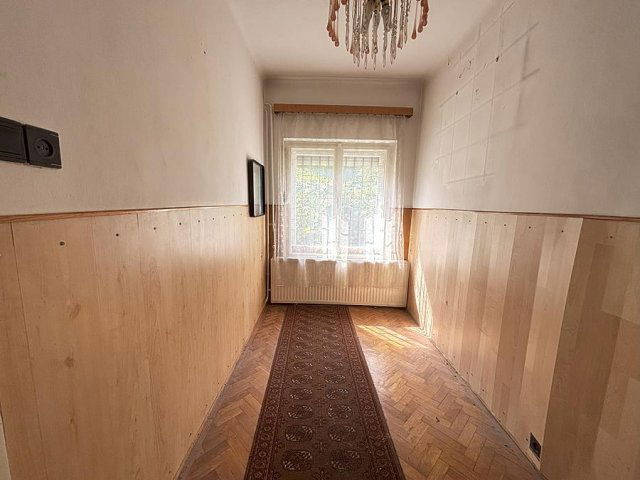 Eladó családi ház, Budapesten, III. kerületben 124.9 M Ft