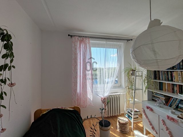 Eladó panellakás, Győrött 53.9 M Ft, 3 szobás
