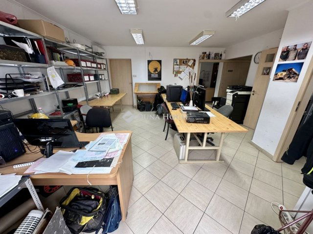 Eladó ipari ingatlan, Nyíregyházán 125 M Ft