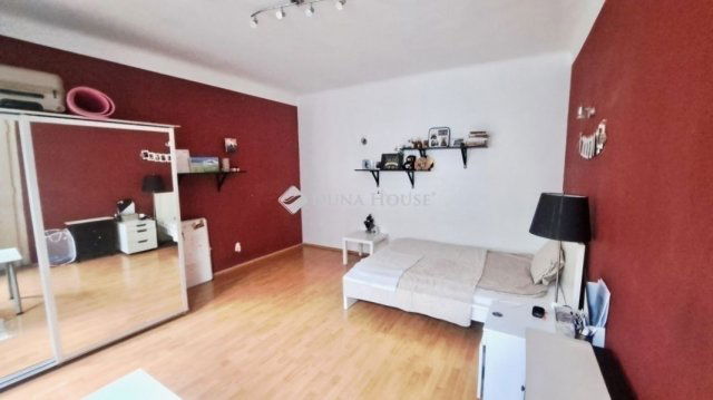 Eladó téglalakás, Budapesten, VII. kerületben 48 M Ft, 1 szobás