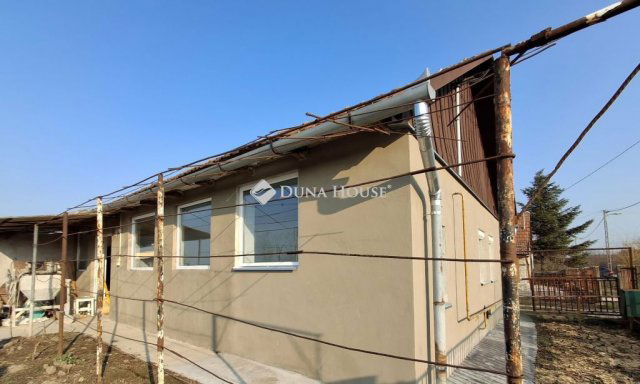 Eladó családi ház, Zsákán, Rákóczi utcában 9.9 M Ft