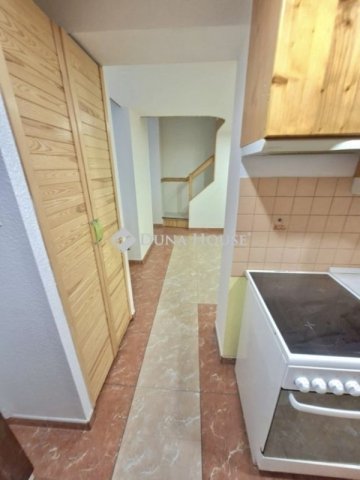 Eladó téglalakás, Budapesten, IX. kerületben 58.9 M Ft, 1 szobás