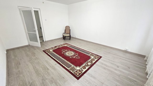 Kiadó panellakás, albérlet, XXI. kerületben, Krizantém utcában