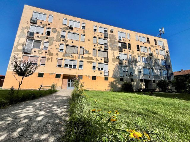 Eladó téglalakás, Sajószentpéteren 16.9 M Ft, 1+1 szobás