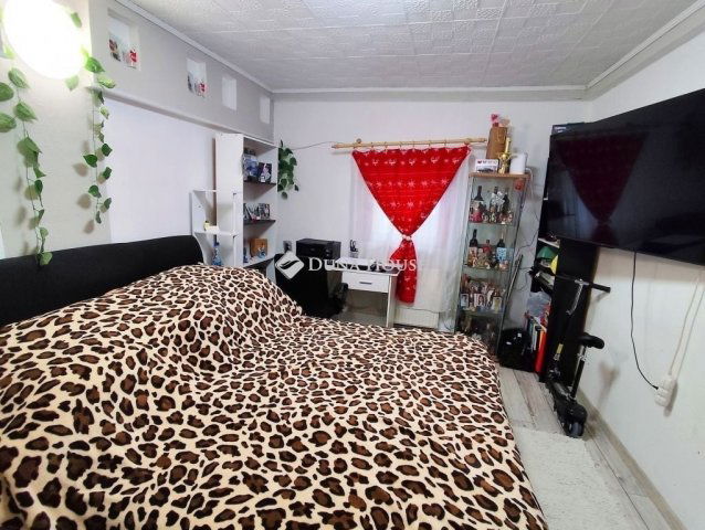 Eladó családi ház, Vecsésen 35 M Ft, 3 szobás