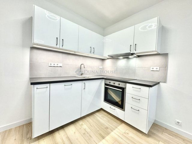 Eladó téglalakás, Budapesten, XI. kerületben 118.9 M Ft